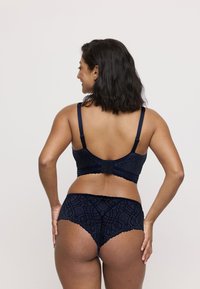 PrimaDonna SALERNO LUXURY granatowy