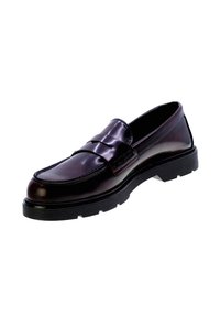 Mocassino in pelle marrone scuro lucida con suola spessa nera a righe, design slip-on e dettaglio con fascia sulla parte superiore.