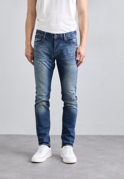 Emporio Armani Karcsúsított farmerek - denim blue