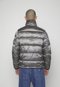 Antony Morato REGULAR FIT JACKET WITH AN IRIDESCENT EFFECT - Chaqueta de invierno - grey