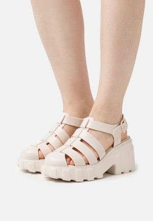 Melissa MEGAN - Sandali con plateau - beige