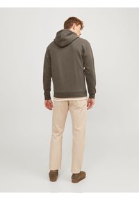 Jack & Jones JJEBRADLEY ZIP HOOD - Majica s kapuljačom i patentnim zatvaračem - bungee cord