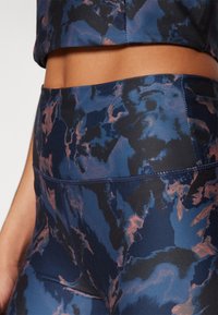 ONLY Play ONPJAM-2-SKY  - Retuusid - maritime blue/vintage indigo