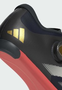 adidas Performance TEMPO-STRIPES BOA CYCLING - Cycling shoes - dark blue   chalk white   preloved scarlet