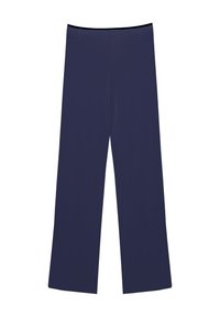 Granatowe spodnie szerokie wykonane z miękkiego materiału, charakteryzujące się teksturowanym paskiem w talii oraz prostym, nieozdobnym designem.