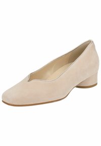Pump in suede beige con tacco basso, punta a forma affusolata e una scollatura a forma di V nella parte anteriore. Texture liscia e design semplice.