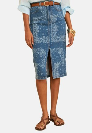 Love & Roses, REGULAR FIT - BANDANA PRINT PENCIL SKIRT - Pencil skirt - mid blue