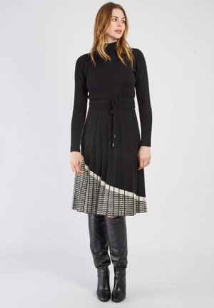Robe fourreau - noir
