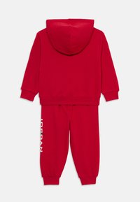 Jordan BASELINE UNISEX - Trainingspak - gym red