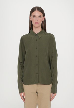 CLOSED PLEATED SHIRT - Skjortebluse - forest green