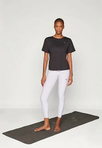 Puma MOVE REGULAR LENGTH - Športne majice - black