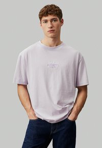 No seleccionado, pastel lilac