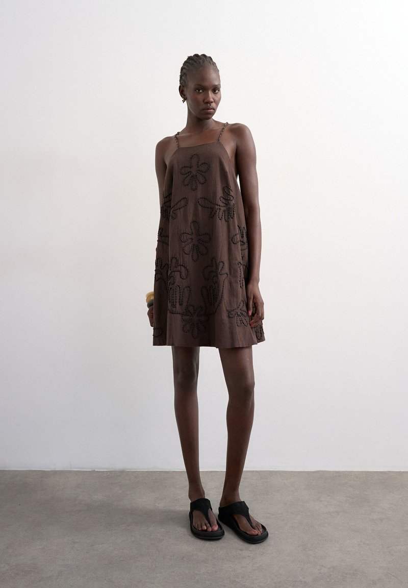 brown trapeze dress Topshop MINI - Day dress Lace Matching Mother And Movie Dress Size:4 (3-4y) For a more polished