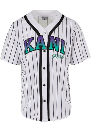 Cămășuță albă cu buton, cu lettering „KANI” în violet și teal, cu un model cu dungi, accente negre și mâneci scurte. Fabricată dintr-un material respirabil.