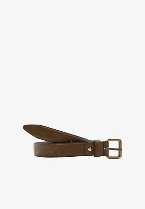 Cintura in pelle marrone con una texture liscia, dotata di fibbia quadrata in ottone e una sola punta. Le estremità si assottigliano leggermente, bordi ben cuciti.