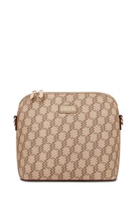 Beige taška přes rameno s geometrickým tkaným vzorem, zlatými kovovými doplňky, zipovým uzávěrem a štítkem s logem. Hladký povrch s obdélníkovým tvarem.