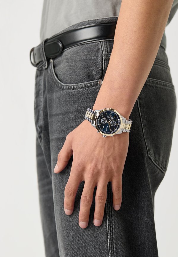 MEN'S DRESS TWO-TONE CASE AND BRACELET - Chronograph watch
