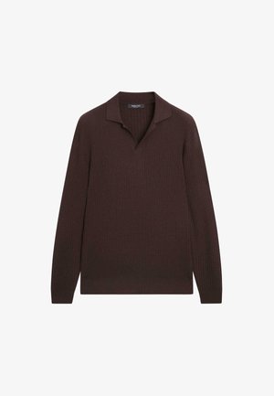 Dunkelbrauner, gerippter Strickpullover mit langen Ärmeln, umgeschlagenem Kragen und V-förmigem Ausschnitt, flach auf weißem Hintergrund liegend.