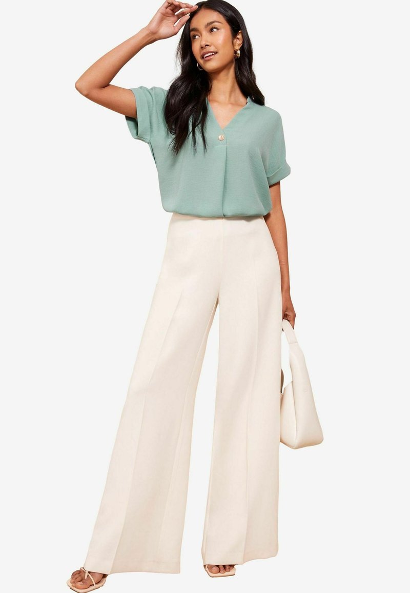 Friends Like These V NECK ROLL SLEEVE BUTTON - Bluse - blue