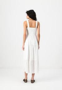 Hollister Co. Hollister Sofia Side-Smocked Eyelet Maxi Dress - Maxi šaty - bright white eyelet
