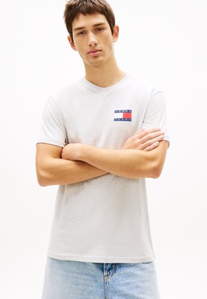 Tommy Jeans, LOGO SLIM JERSEY CREW NECK T-SHIRT - Βασικό μπλουζάκι - ice grey
