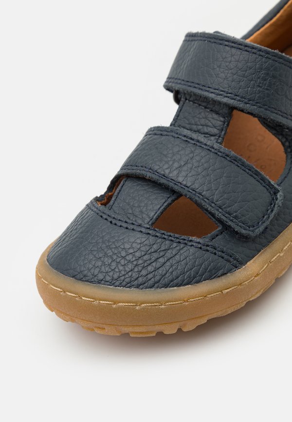 BAREFOOT  - Sandals4