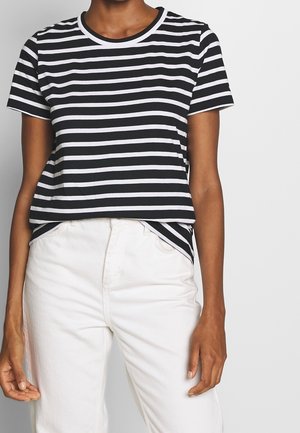 Jednoduché tričko - black