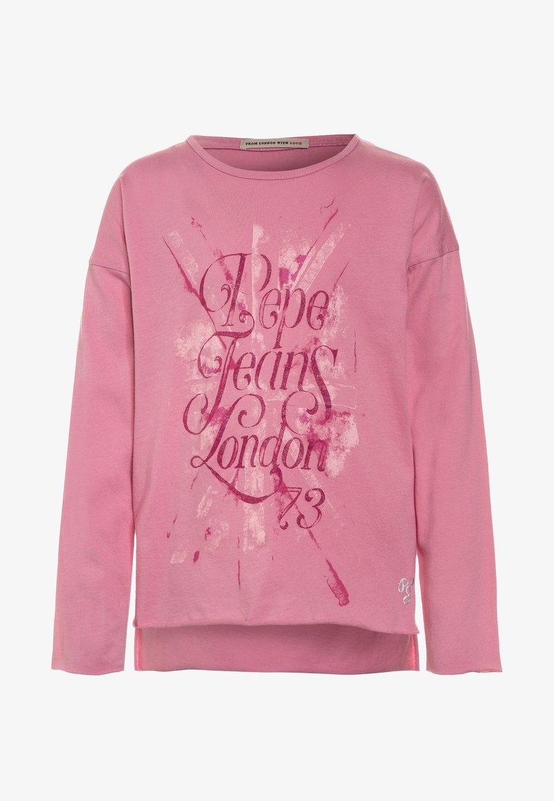 Różowa, długorękawowa bluza typu crewneck z napisem "Pepe Jeans London 73" oraz zniszczonymi, białymi i ciemnoróżowymi detalami graficznymi na przodzie.
