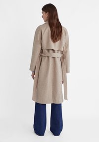 Stradivarius SOFT-TOUCH - Trenčkot - light brown