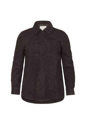 Mørkebrun ruskinds skjortejakke med krave, frontlommer og knaplukning. Har lange ærmer og en buet kant.
