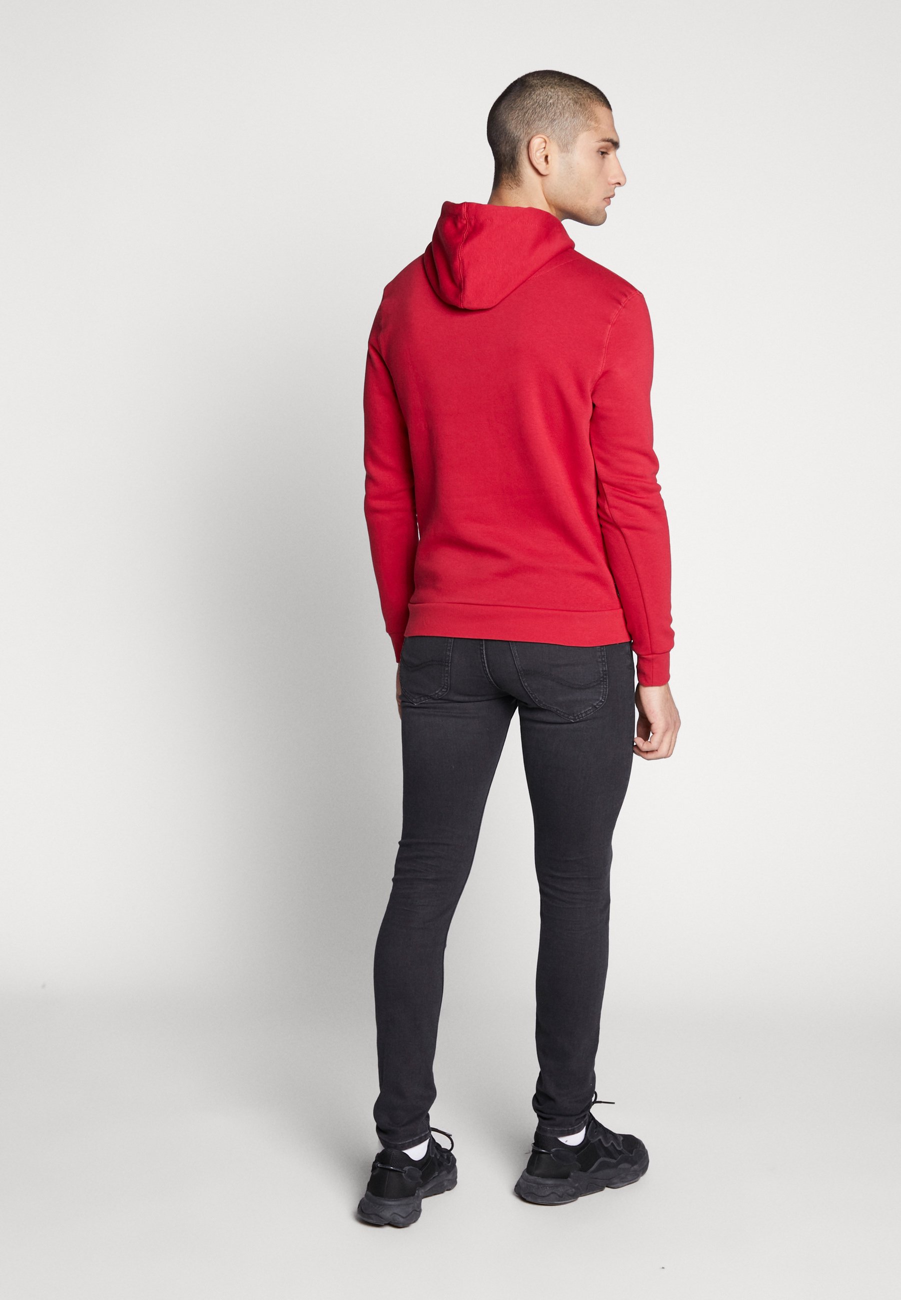 11 DEGREES CORE HOODIE Hoodie ski patrol red Zalando.no 11 DEGREES CORE - Joggebukse - ski patrol red