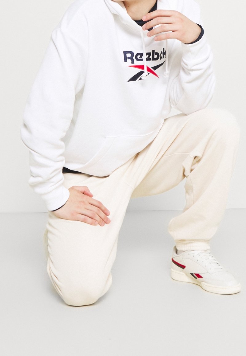 Reebok Classic Pantaloni sportivi off-white/avorio (Second