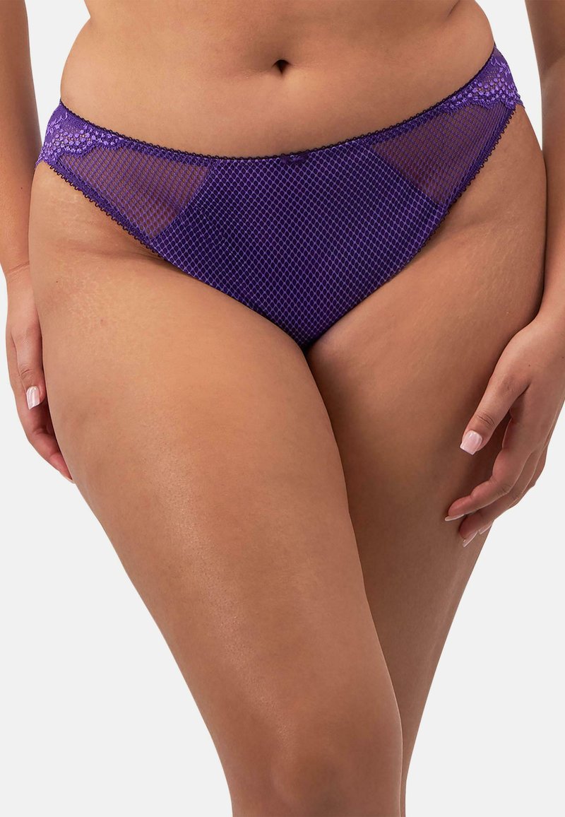 Paarse mesh bikini, met een diamanten patroon, bloemenkantafwerking en een zachte elastische tailleband, biedt een figuurvormend ontwerp.