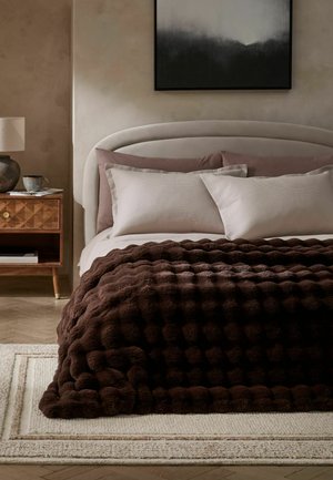 Braune Decken & Plaids online bei ZALANDO
