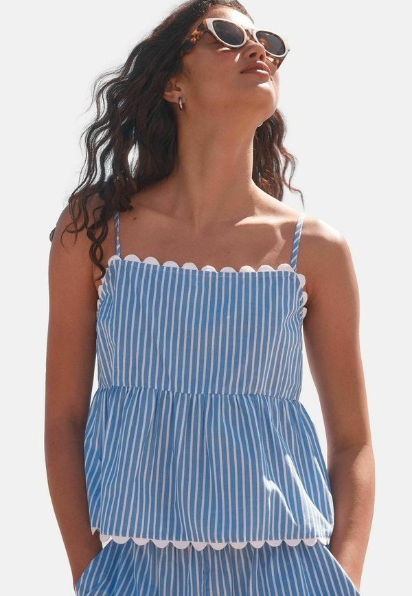 REGULAR FIT STRAPPY CAMI - Top