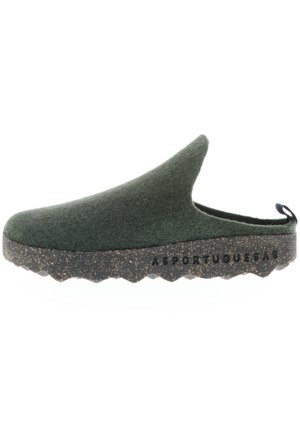 COME - Slippers - grün