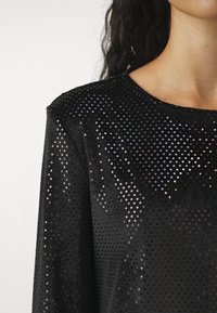 Vero Moda Petite VMSREE DRESS - Cocktail φόρεμα / Φόρεμα για πάρτι - black