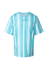 Šviesiai mėlynas trumpomis rankovėmis T-shirt'as, puošiamas drąsiomis baltomis vertikaliomis juostelėmis, o krūtinėje yra kontrastingos mėlynos spalvos "KANI" logotipas.