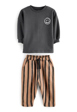 SET - Dres