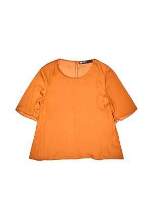 Lühikeste varrukatega oranž pluus ümarate kaelusega, pehme tekstuuriga ja nööbitava augu kujulise tagatisega. Sile kangas, lõdvestunud istuvus.