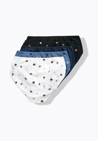 Čtyři páry dámského prádla v různých barvách: bílé s květinovým vzorem, námořnická modrá, tmavě modrá a černá, všechno s elastickými pasy.