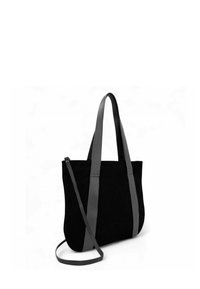 Sac fourre-tout noir avec des accents en cuir gris, forme rectangulaire, double poignée et sangle d'épaule réglable. Texture douce, design simple.