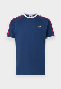 3-STRIPES TEE - Μπλουζάκι με στάμπα - night indigo/better scarlet/white
