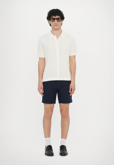 Theory CAIRN SHIRT - Button down-skjorte - eggshell