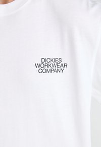 Dickies GRAPHIC TEE - Camiseta estampada - white