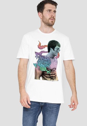 BRUCE LEE A LITTLE BRUCE - Print T-shirt - white
