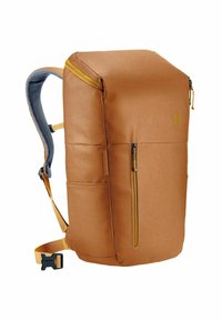 Zaino rettangolare marrone con spallacci imbottiti, tasca frontale verticale con zipper, tasca laterale e cinturino nero con fibbia.