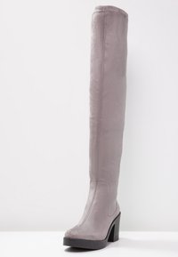 Miss Selfridge Kozačky nad kolena - grey