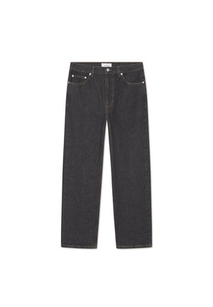 Jeans en denim foncé avec une coupe droite, design à cinq poches et coutures contrastées. Comprend des éléments en métal à la taille et aux poches.
