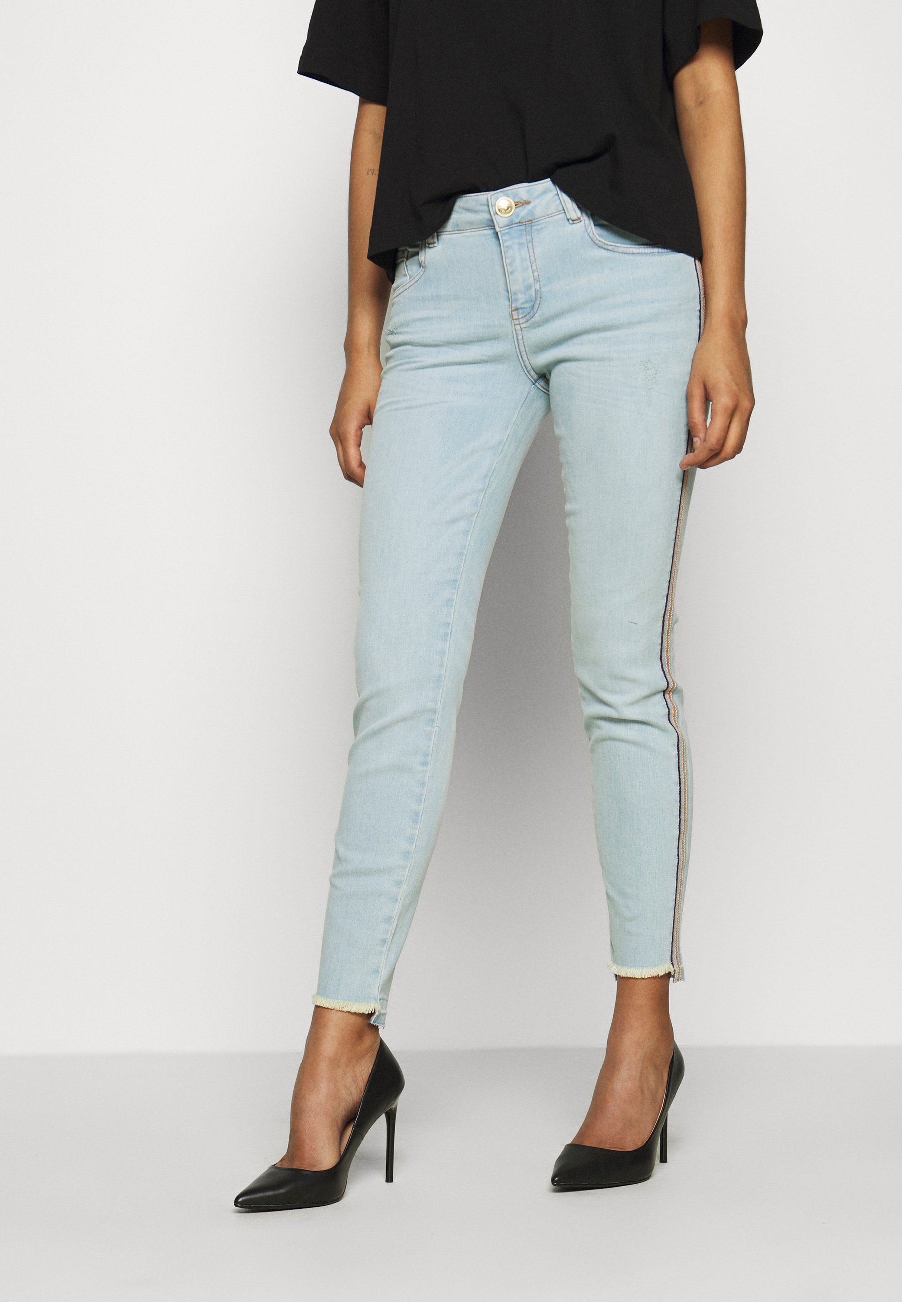 frame jeans fit